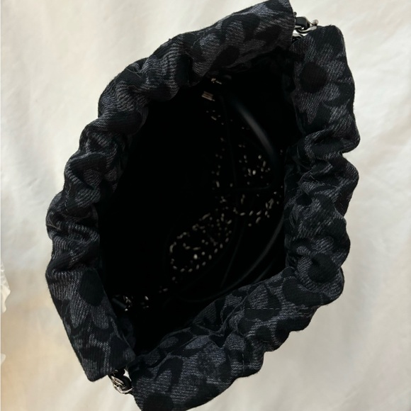 NWT 🖤 CHANEL 24B Black Floral Denim Mini 22 Ruthenium Hardware Bag - Picture 11 of 16